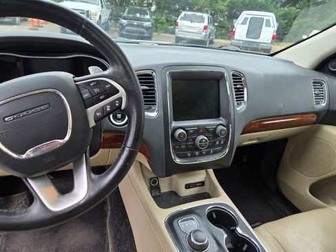 Used 2015 Dodge Durango Citadel w/ Technology Group AWD/4WD image 12
