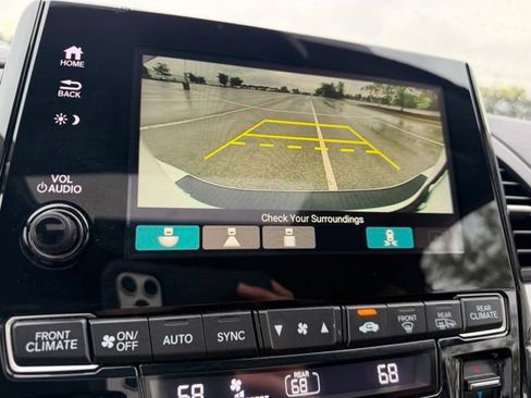 Used 2023 Honda Odyssey Touring image 21