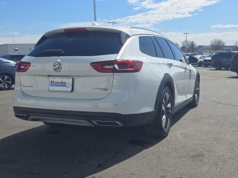 Used 2018 Buick Regal Essence w/ Driver Confidence Package #1 AWD/4WD image 8