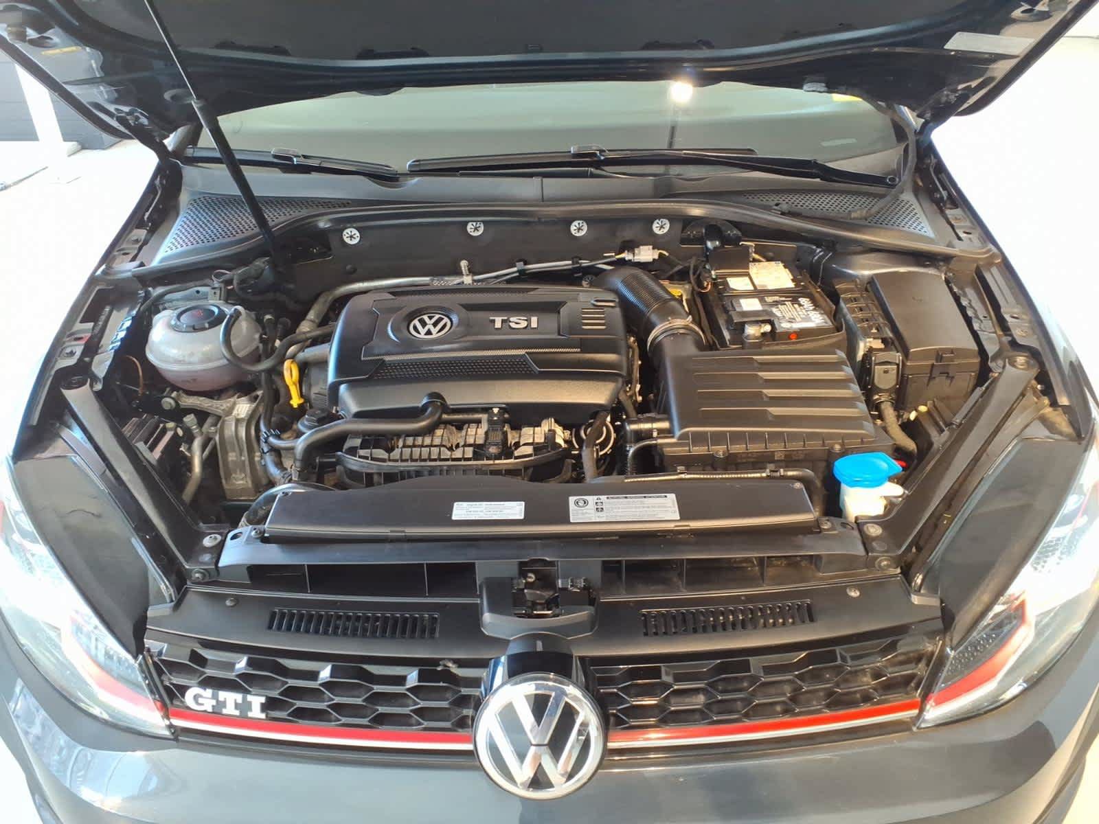 Used 2018 Volkswagen GTI SE w/ SE Leather Package FWD image 26