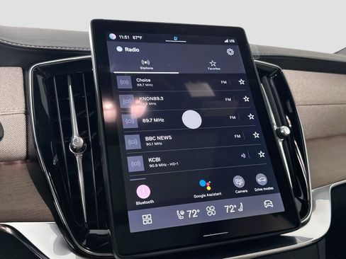 New 2025 Volvo XC90 B6 Core w/ Climate Package image 10