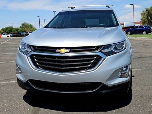 Certified 2018 Chevrolet Equinox LT FWD image 3