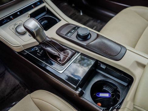 Used 2018 Lexus ES 350 w/ Premier Package FWD image 22