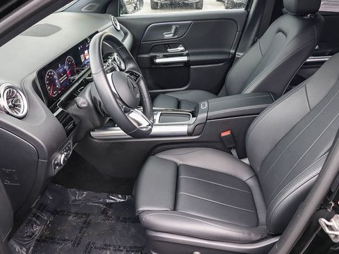 Used 2025 Mercedes-Benz GLA 250 image 19