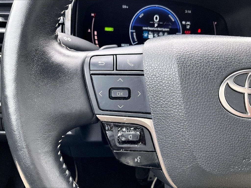Used 2025 Toyota Camry SE FWD image 23