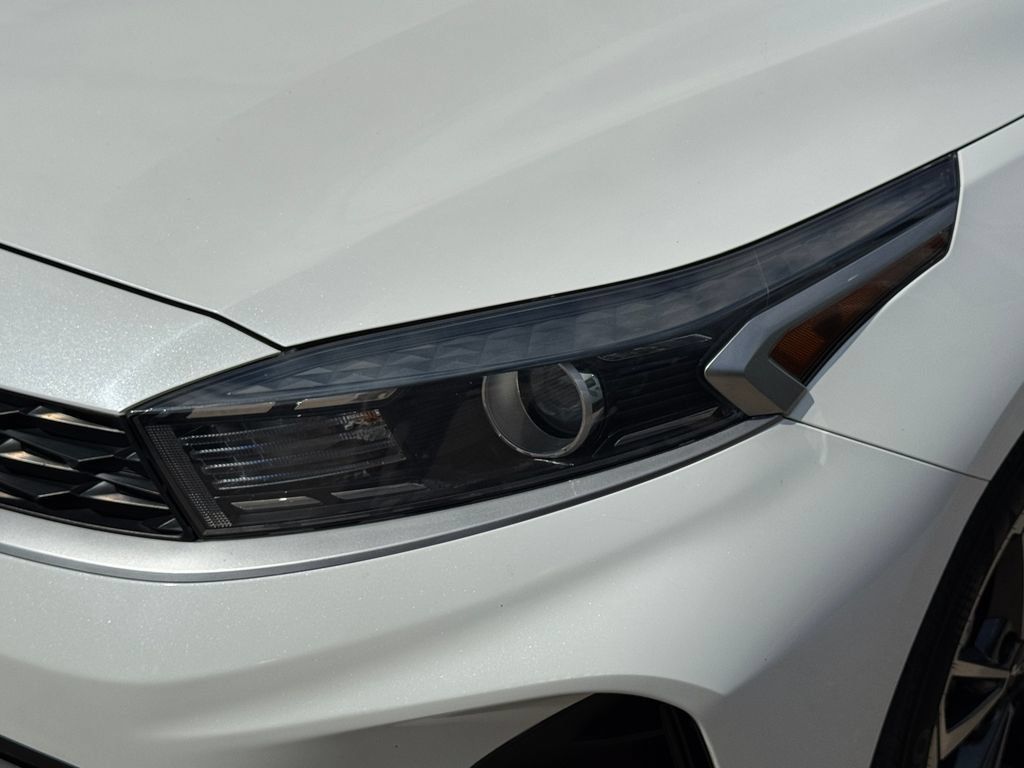 Used 2023 Kia Forte LXS FWD image 18