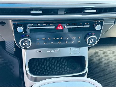 New 2026 Hyundai Ioniq 9 SEL image 14