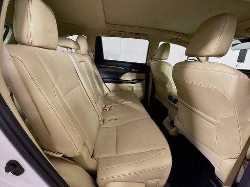 Used 2019 Toyota Highlander Limited Platinum image 36