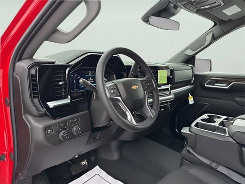 New 2026 Chevrolet Silverado 1500 LT image 17