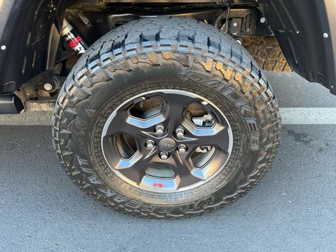 Used 2022 Jeep Gladiator Rubicon AWD/4WD image 50