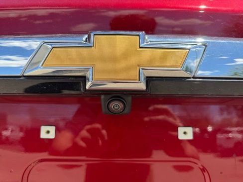 Certified 2023 Chevrolet Traverse LT FWD image 12