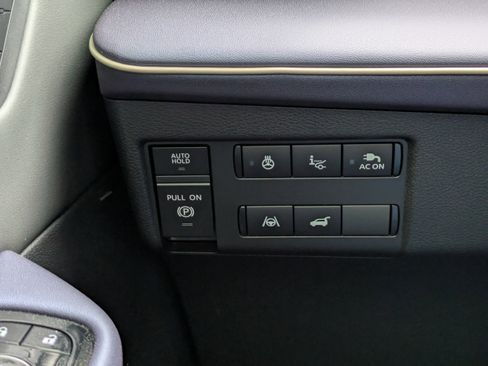 New 2026 Nissan Leaf Platinum+ image 29