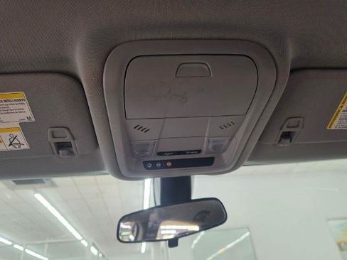 Used 2019 Chevrolet Equinox LT FWD image 31