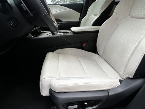 Used 2024 Lexus RX 350 image 17