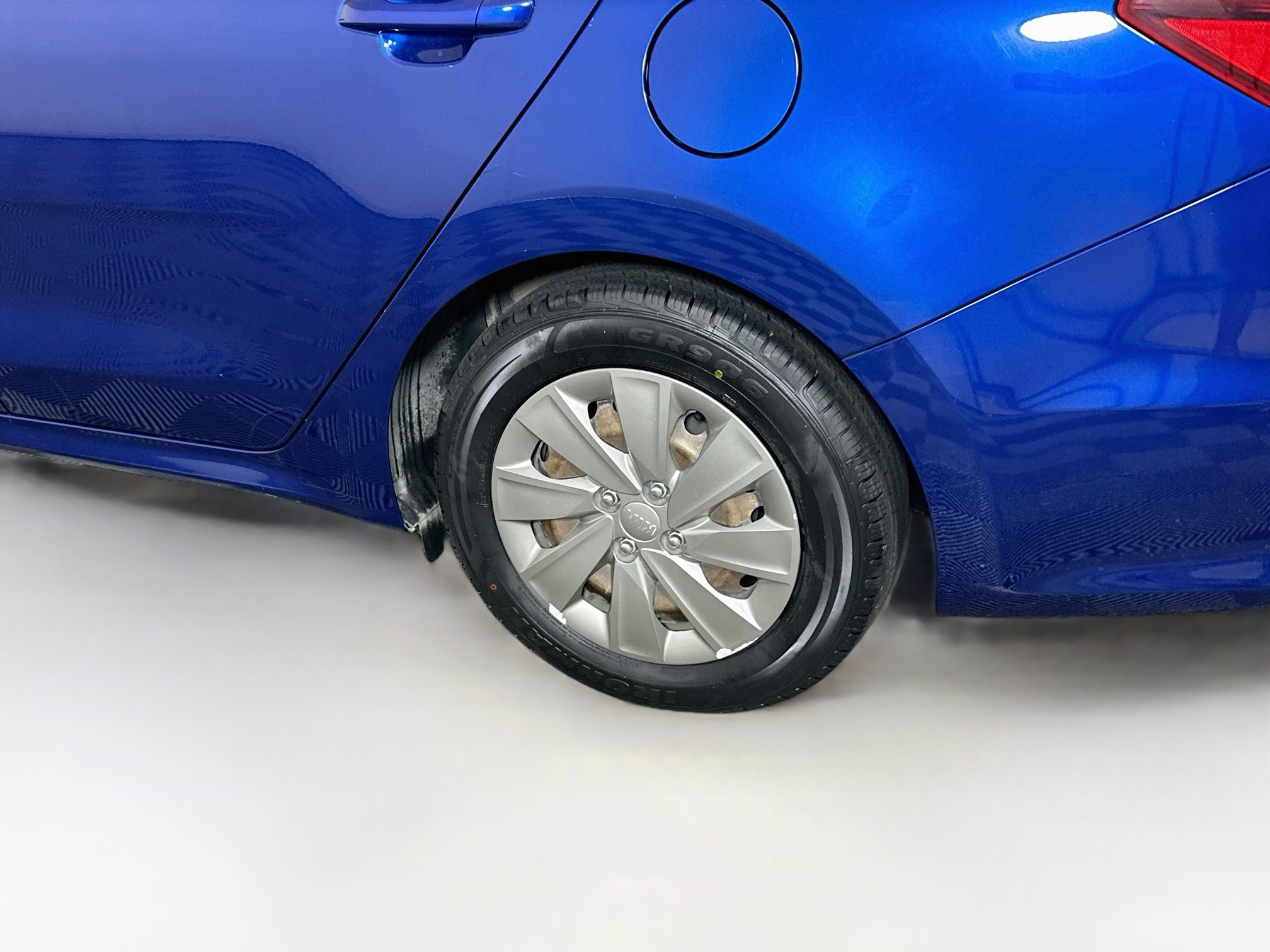 Used 2019 Kia Rio S FWD image 11