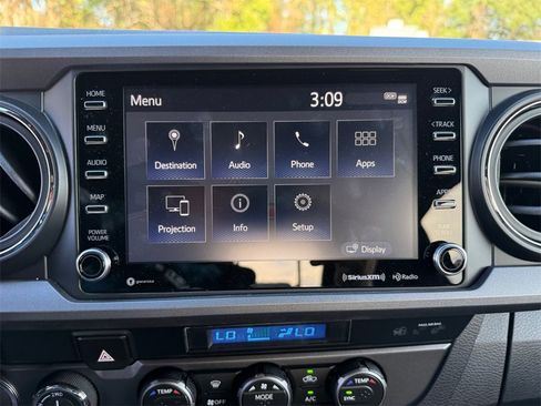 Used 2023 Toyota Tacoma TRD Off-Road w/ Advanced Technology Package image 31