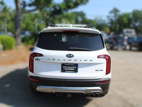 Used 2021 Kia Telluride EX w/ EX Premium Package image 8