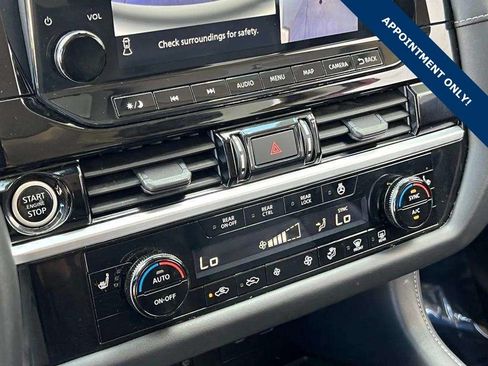 Used 2023 Nissan Pathfinder SL w/ SL Premium Package AWD/4WD image 23