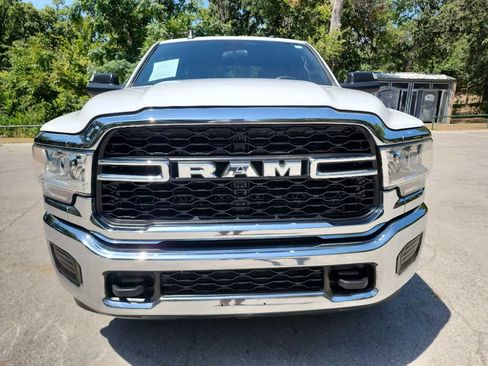 Used 2022 RAM 2500 Tradesman w/ Chrome Appearance Group RWD image 2