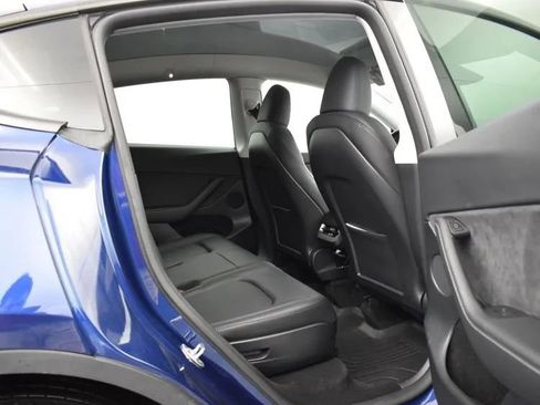 Used 2024 Tesla Model Y Long Range image 16