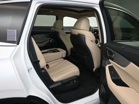 Used 2025 Acura MDX SH-AWD w/ Technology Package image 10