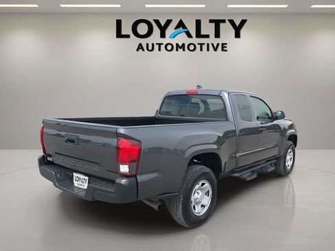 Used 2023 Toyota Tacoma SR image 5