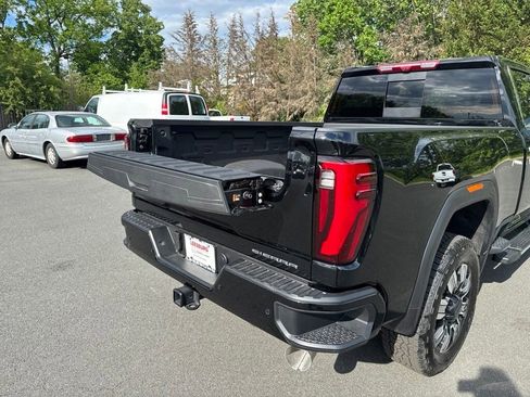 New 2026 GMC Sierra 2500 Denali w/ Denali Reserve Package AWD/4WD image 59