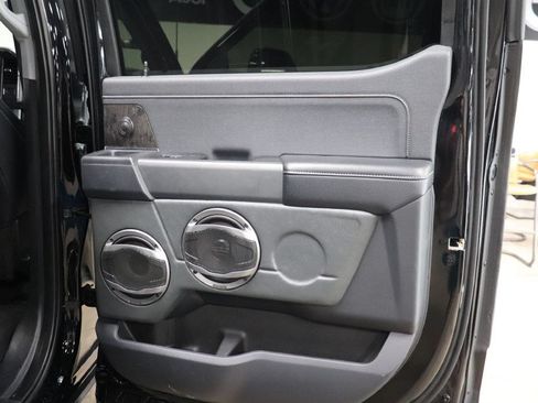 Used 2023 Ford F250 Lariat AWD/4WD image 19