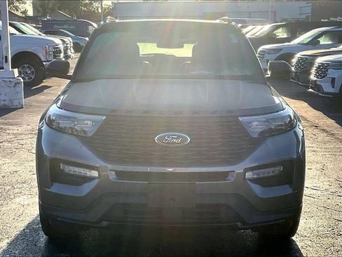 Used 2024 Ford Explorer ST-Line w/ Class IV Trailer Tow Package AWD/4WD image 2