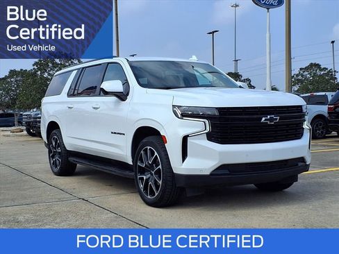 Used 2024 Chevrolet Suburban RST image 4