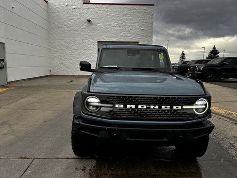 Used 2022 Ford Bronco Badlands image 9