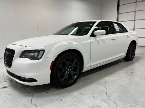 Used 2023 Chrysler 300 S image 11