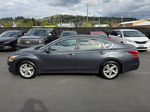 Used 2013 Nissan Altima 2.5 SL FWD image 7