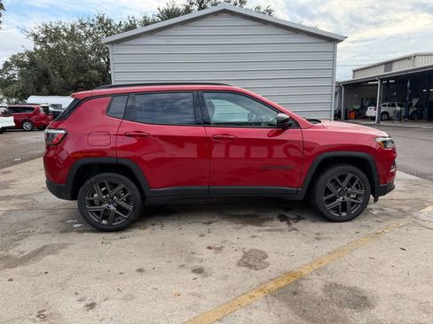 New 2026 Jeep Compass Latitude image 7