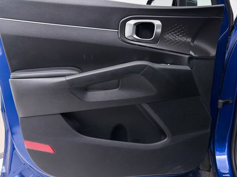 Used 2021 Kia Sorento S image 18