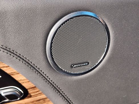 Used 2019 Land Rover Range Rover HSE image 18