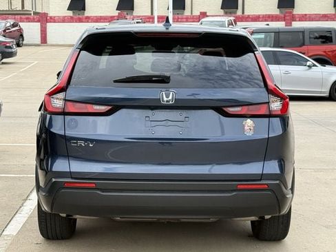 Used 2025 Honda CR-V EX image 5