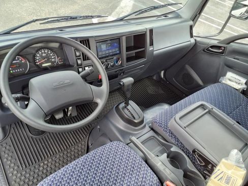 New 2025 Chevrolet Low Cab Forward image 7