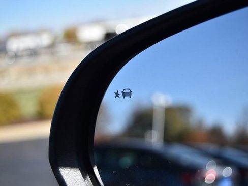 Used 2024 Buick Encore GX Sport Touring w/ Comfort Package image 9