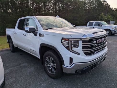 Used 2025 GMC Sierra 1500 SLT RWD image 1