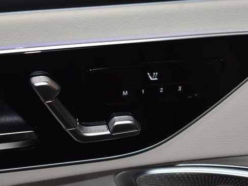 New 2026 Mercedes-Benz CLE 53 AMG 4MATIC Coupe image 4