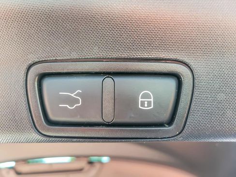 Used 2022 Alfa Romeo Stelvio Veloce image 22