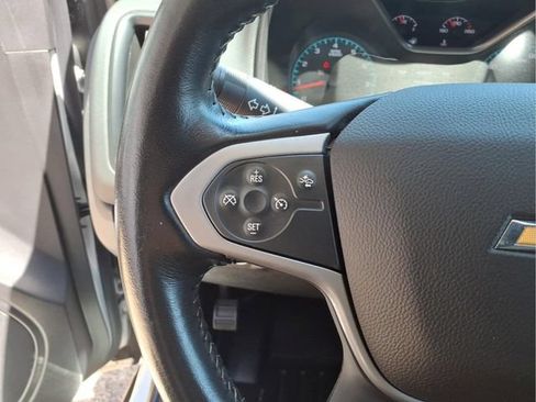 Used 2022 Chevrolet Colorado LT w/ Safety Package AWD/4WD image 16