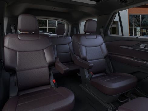 New 2025 Ford Explorer Platinum image 11