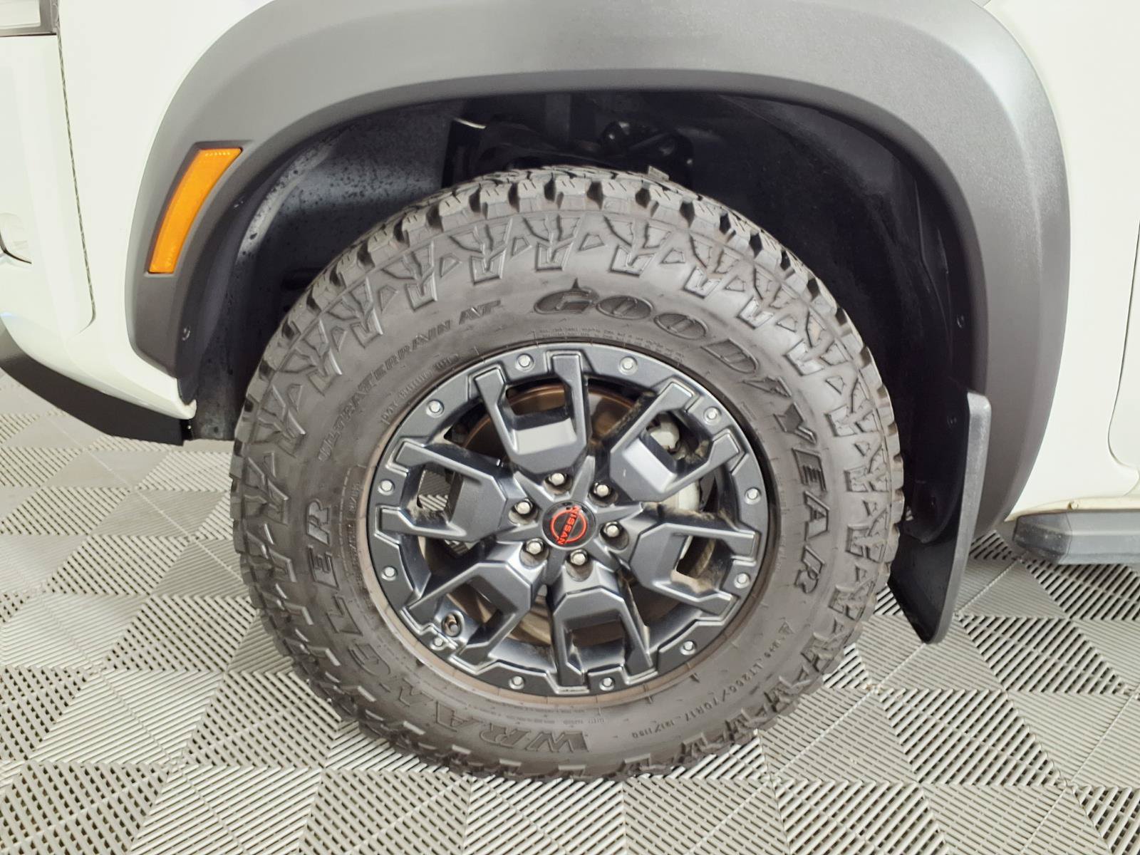 Used 2023 Nissan Frontier PRO-4X w/ Pro-4X Premium Package AWD/4WD image 7