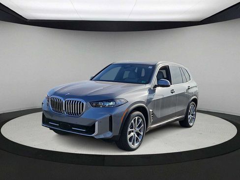 Used 2026 BMW X5 xDrive40i w/ Premium Package AWD/4WD image 4