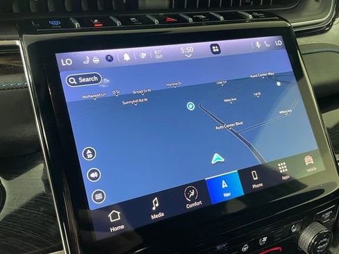 Used 2022 Jeep Grand Cherokee Trailhawk w/ Advanced Protech Group II image 8