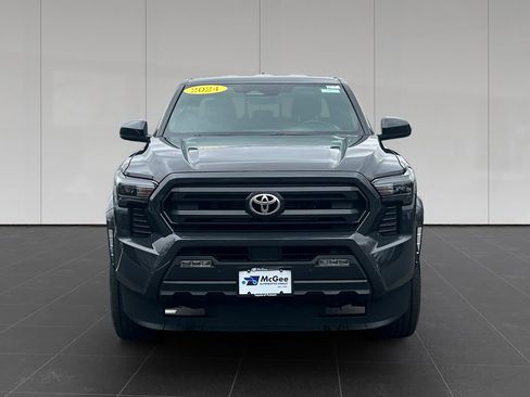Used 2024 Toyota Tacoma SR5 image 8