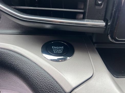 Used 2023 Ford Explorer XLT w/ Equipment Group 202A image 32