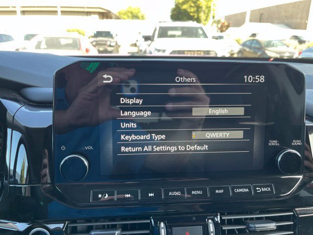 Used 2024 Nissan Pathfinder Platinum FWD image 19